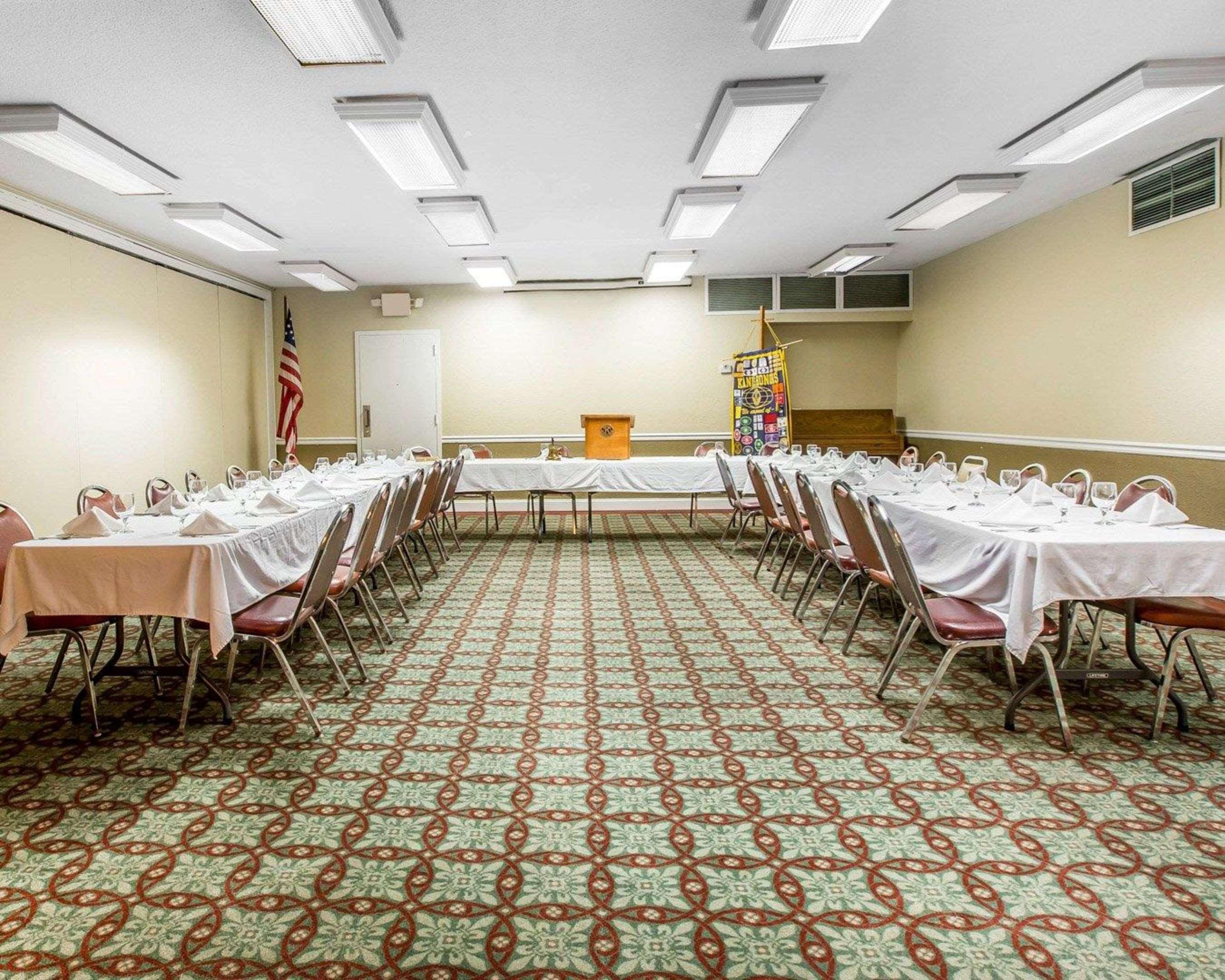 Quality Inn & Suites Waycross Exterior photo